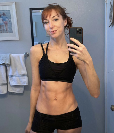 Lisa Foiles