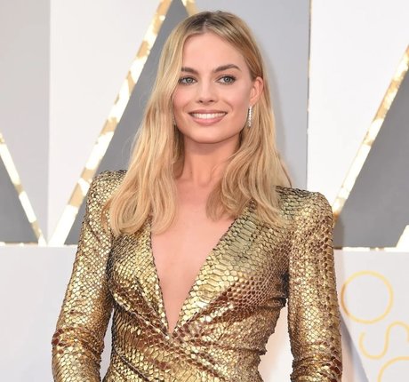 Margot Robbie