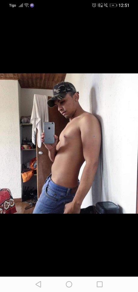 Foto desnuda filtrada de OnlyFans de Luis Damin