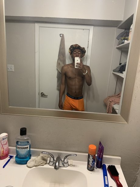 Foto desnuda filtrada de OnlyFans de Mclovin