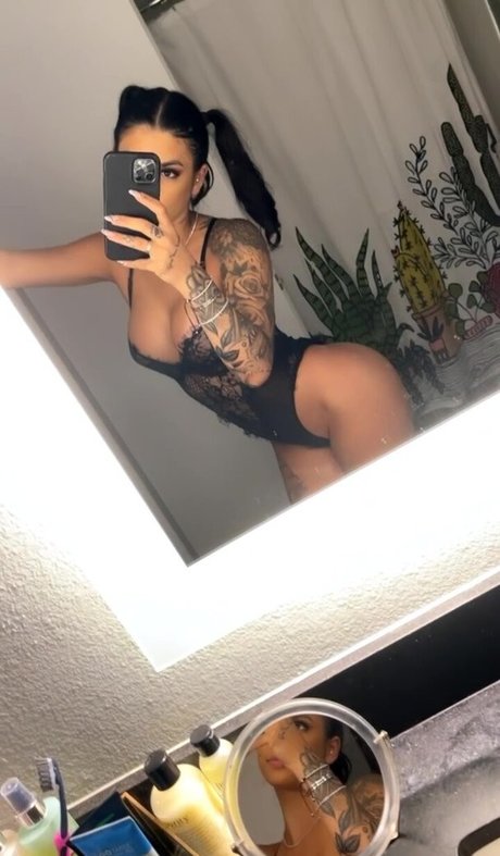 Gina Valentina