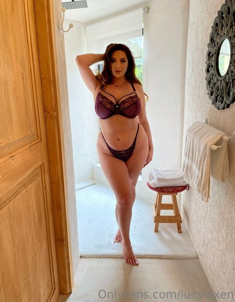 Foto desnuda filtrada de OnlyFans de Lucyvixen