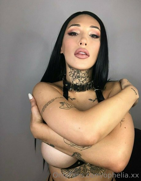 Ophelia.xx