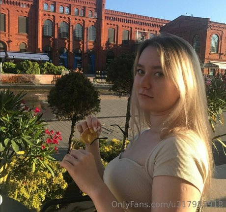 Celebrity_hannah_montana