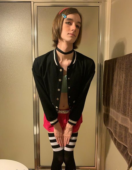 Femboycherryblossom