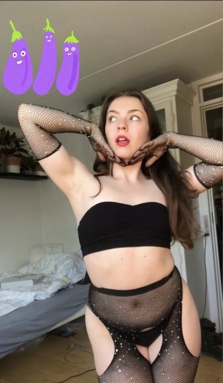 Foto desnuda filtrada de OnlyFans de Nataschasophiaafree