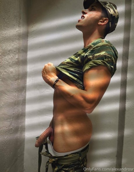 Foto desnuda filtrada de OnlyFans de Alexandrosr
