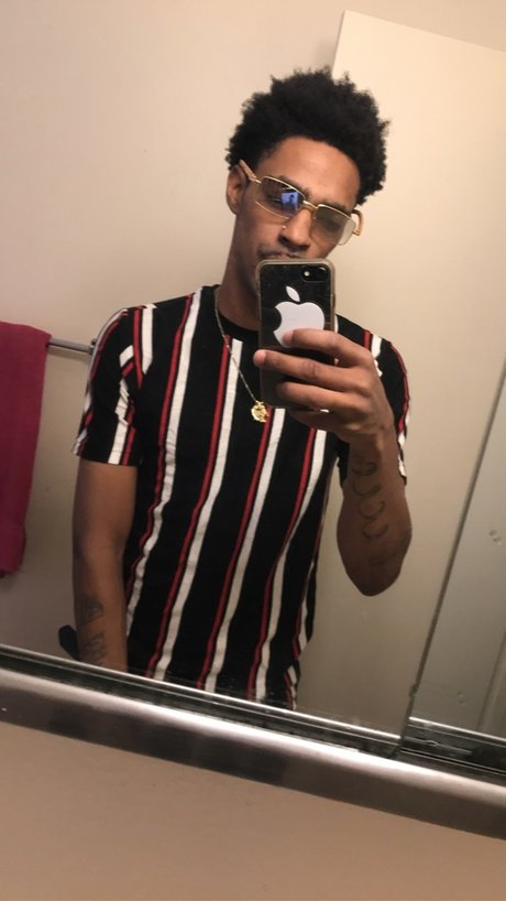 Foto desnuda filtrada de OnlyFans de Zoski