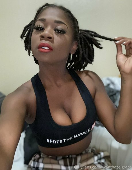 Foto desnuda filtrada de OnlyFans de Iwanthazelgrace