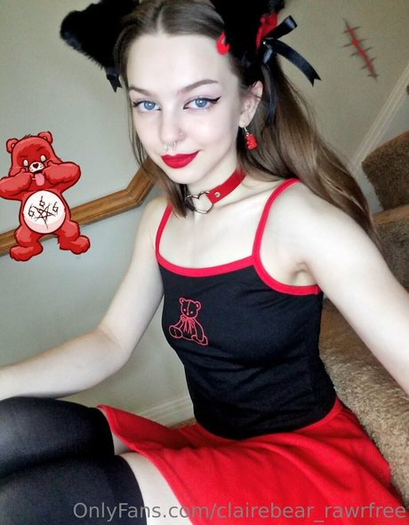 Clairebear_rawrfree