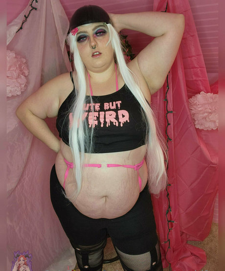 Curvymonstergirlfree