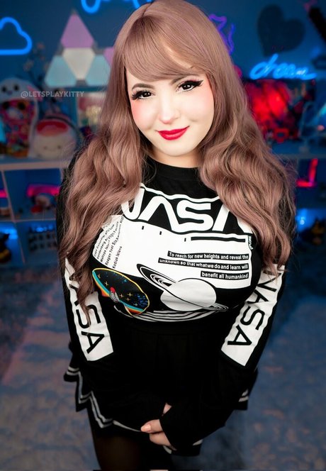 Lestplaykitty