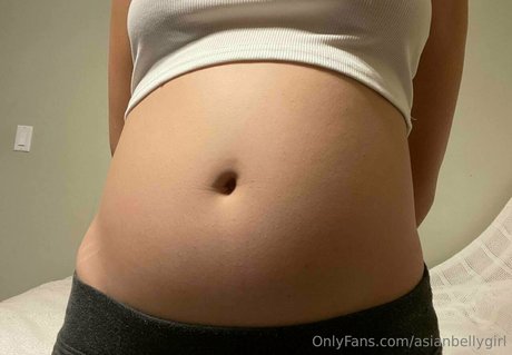 Asianbellygirl