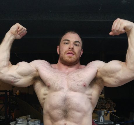 Foto desnuda filtrada de OnlyFans de Muscle God Brendan