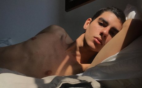 Foto desnuda filtrada de OnlyFans de Tu Twink Andino 