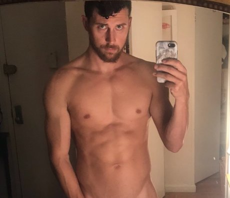 Foto desnuda filtrada de OnlyFans de Daddysugarrraw