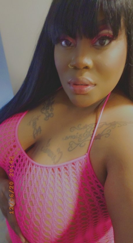 Foto desnuda filtrada de OnlyFans de Freepirit