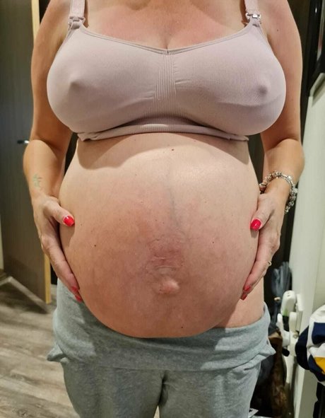 Prettypregnant35