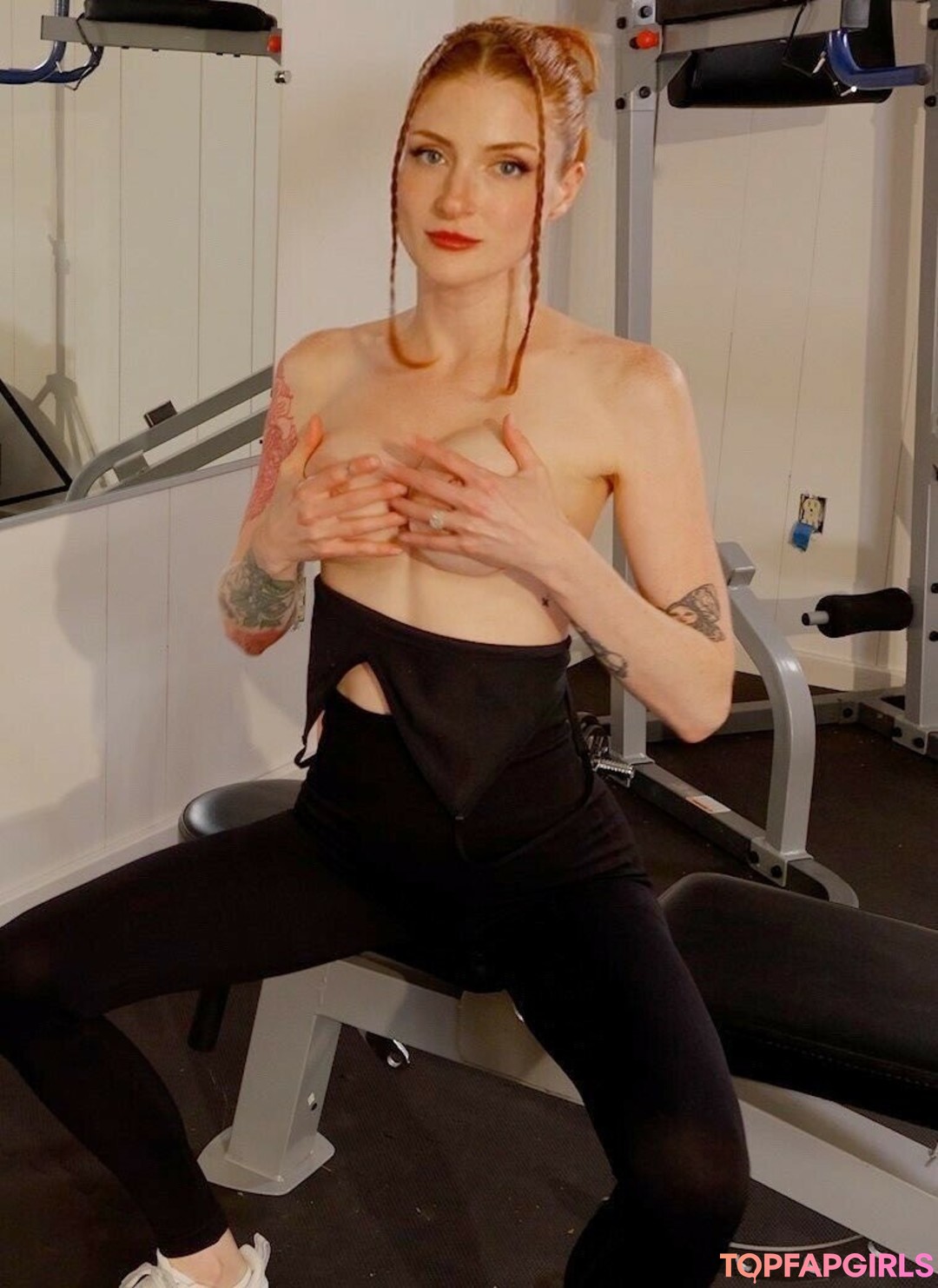 Foto desnuda filtrada de OnlyFans de Katierosecoloredglasses #36