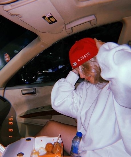 Anabel Kloe Lamarche