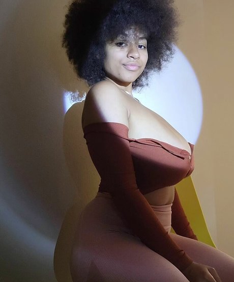 Foto desnuda filtrada de OnlyFans de Cocoppop01