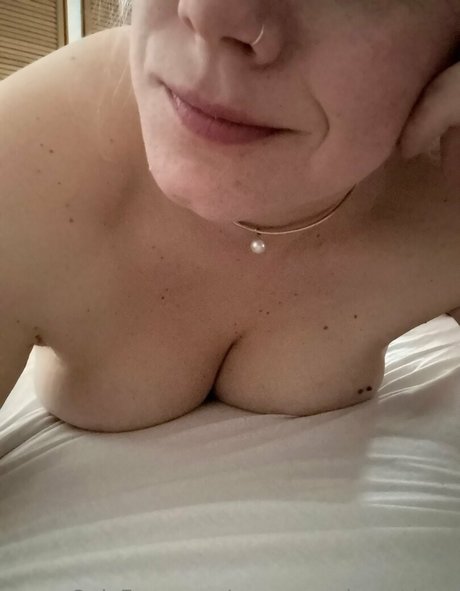 Vanessa_obsequious