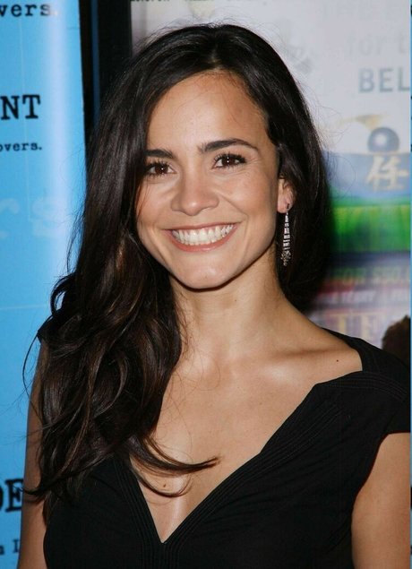 Alice Braga