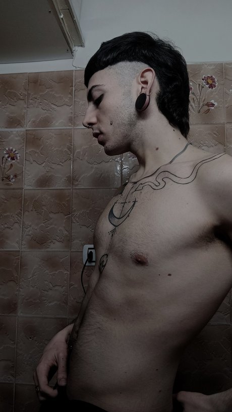 Foto desnuda filtrada de OnlyFans de Alienosupremo