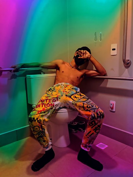 Foto desnuda filtrada de OnlyFans de Binho