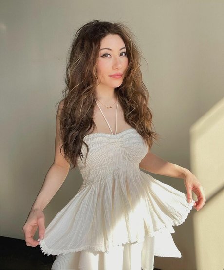 Sasha Emiri Foto desnuda filtrada de OnlyFans de Sasha Emiri #32