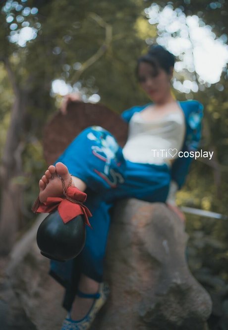 Titi Cosplay