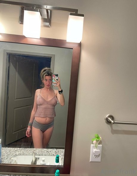 Foto desnuda filtrada de OnlyFans de Lilann3frank