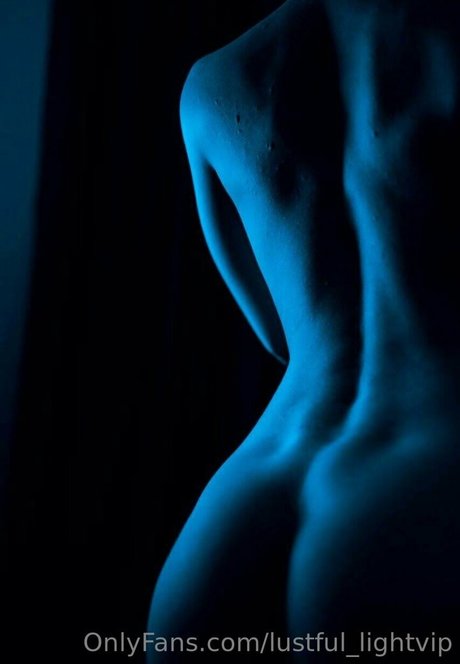 Foto desnuda filtrada de OnlyFans de Lustfullightvip