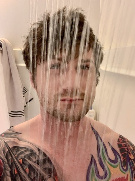 Foto desnuda filtrada de OnlyFans de Gassy