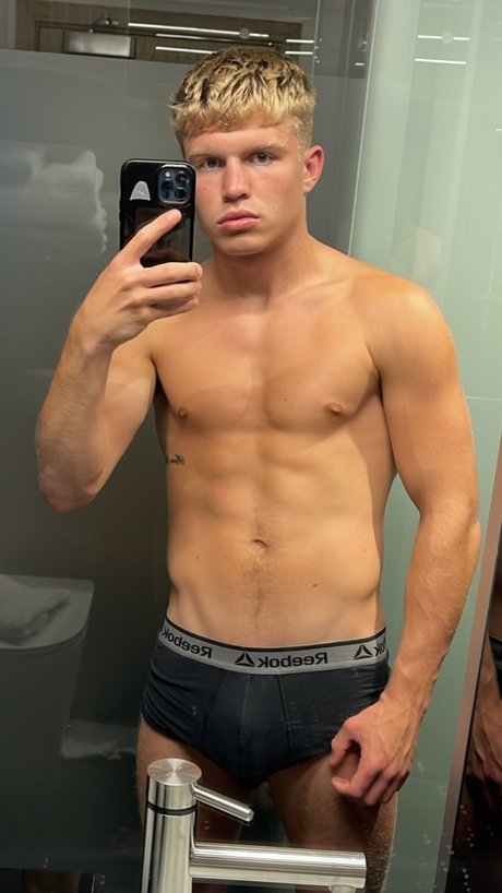 Foto desnuda filtrada de OnlyFans de Joe Russell