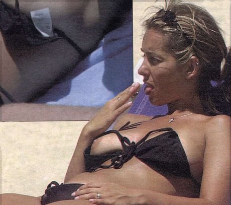 Foto desnuda filtrada de OnlyFans de Louise Redknapp