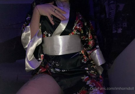 Foto desnuda filtrada de OnlyFans de Imhorndoll