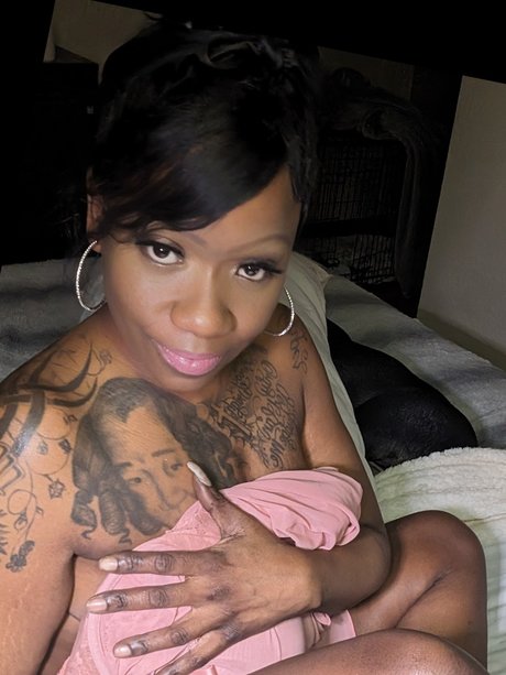 Foto desnuda filtrada de OnlyFans de Black And Aged To Perfection Ms Sasha