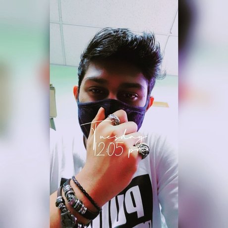 Foto desnuda filtrada de OnlyFans de Yash