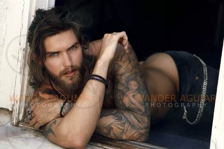 Foto desnuda filtrada de OnlyFans de Zachary Charles