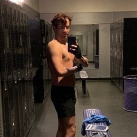Foto desnuda filtrada de OnlyFans de Adamonix