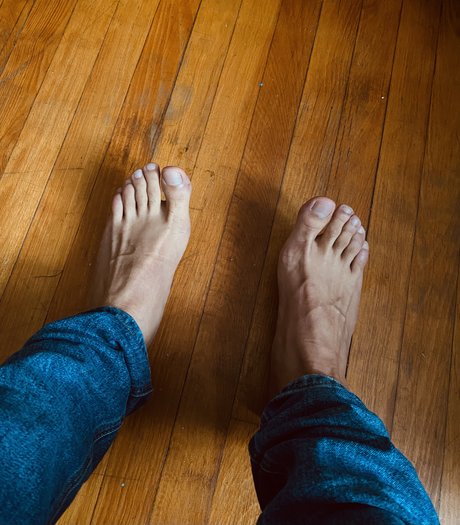 Foto desnuda filtrada de OnlyFans de Papisfeet