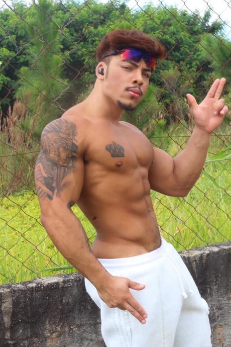Foto desnuda filtrada de OnlyFans de Vinny Roy