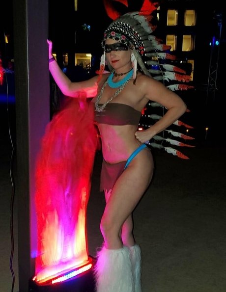 Foto desnuda filtrada de OnlyFans de Therebeccaryder