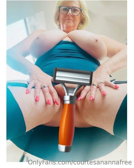 Courtesanannafree