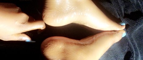 Foto desnuda filtrada de OnlyFans de Wrinkle Soles