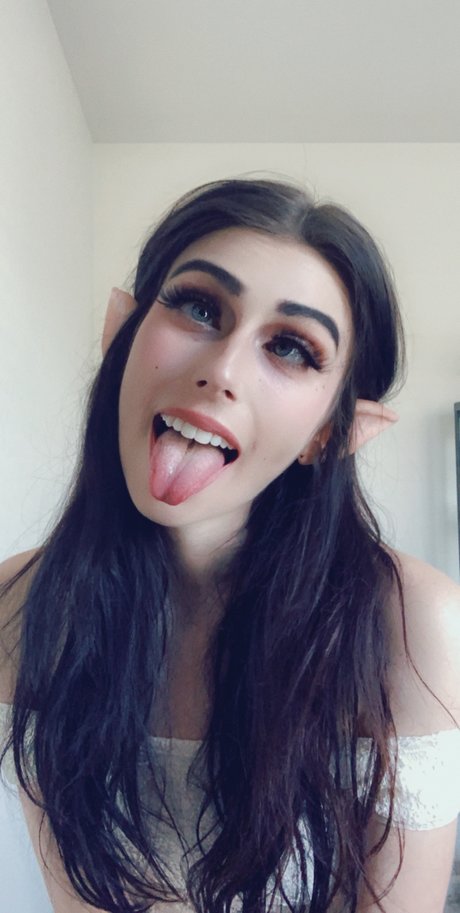 Foto desnuda filtrada de OnlyFans de Savana Ray
