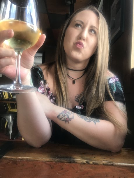 Foto desnuda filtrada de OnlyFans de Laura Leanne