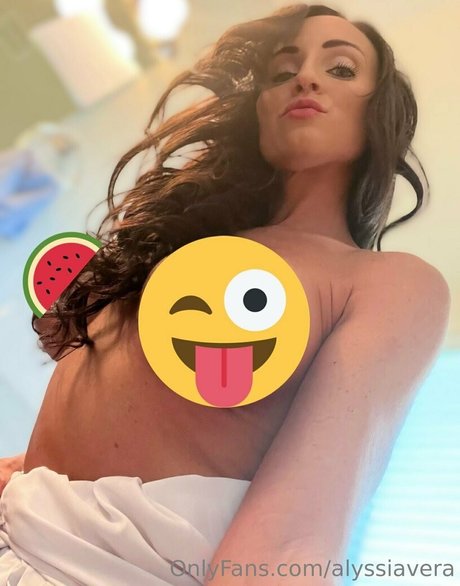 Alyssia Vera