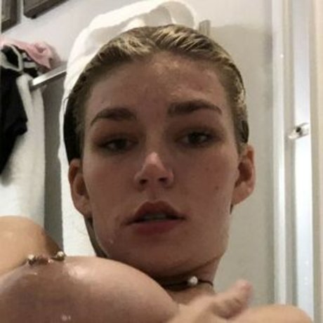 Foto desnuda filtrada de OnlyFans de Savannah Lewis